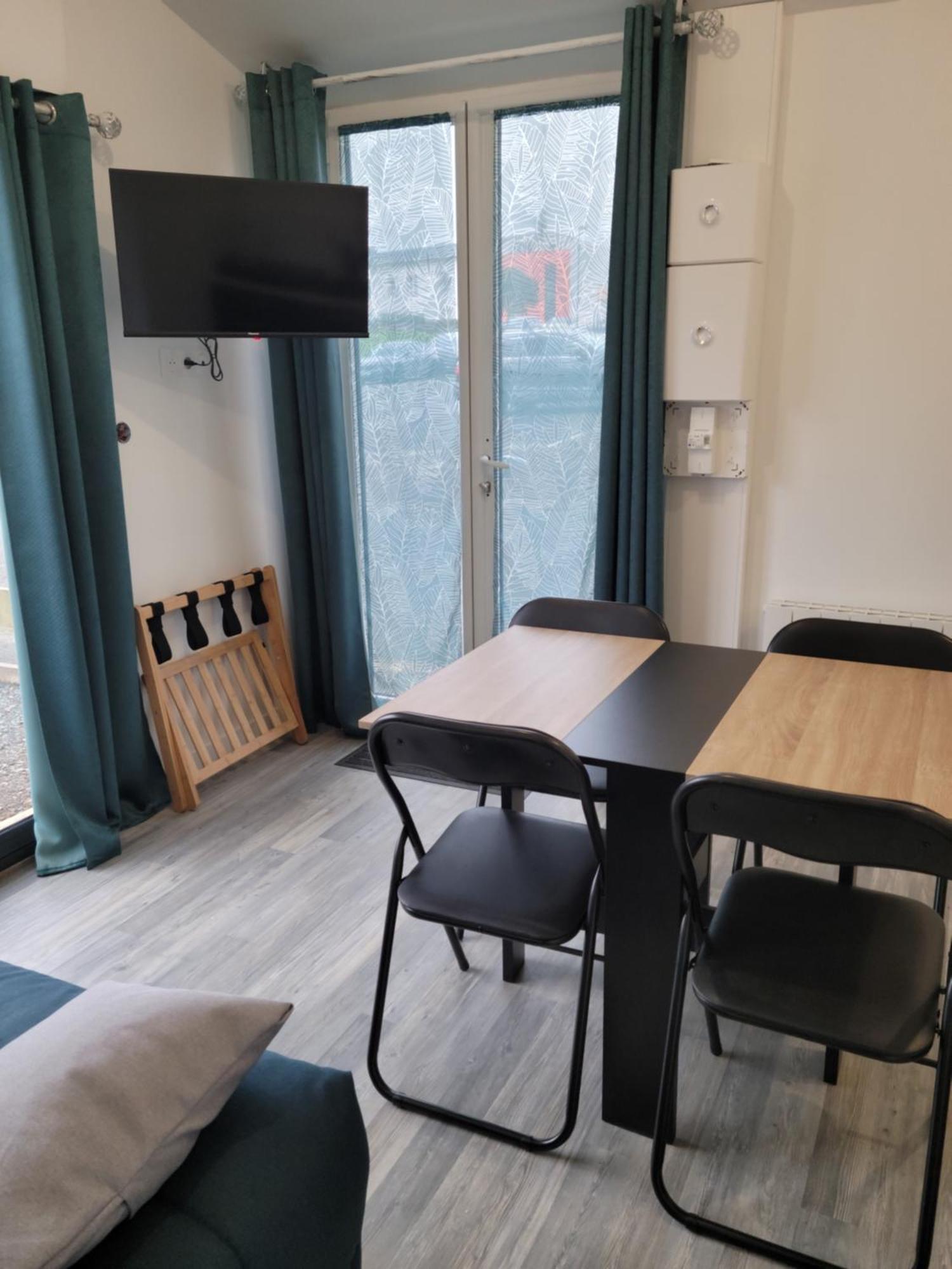 Le Studio Saint-Pierre-Montlimart Dış mekan fotoğraf
